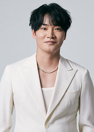 細谷佳正
