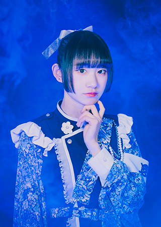 御守 ミコ