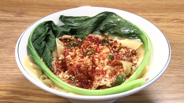 小松菜を使った油かけ麺