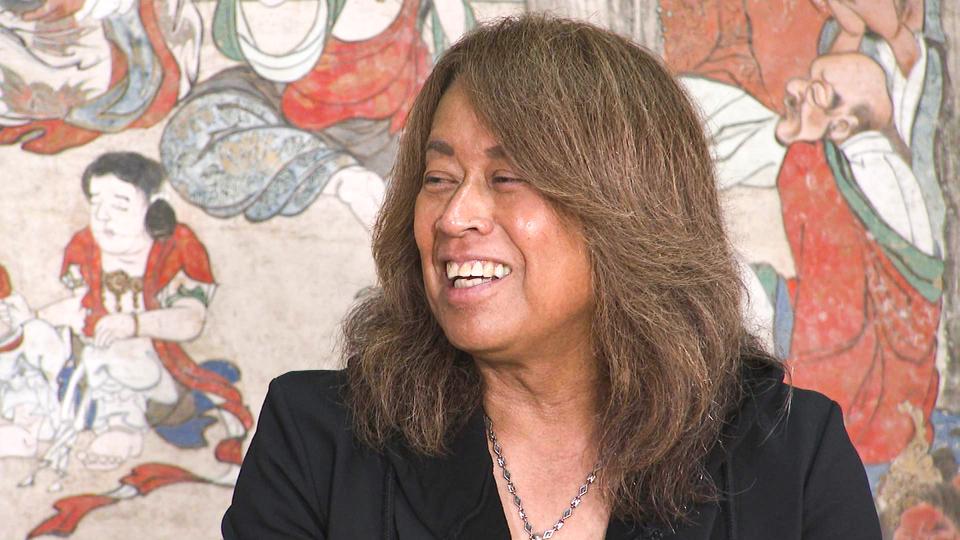 ファンとともに前へ進む (1)