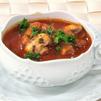 熱いスープが決め手 鶏肉とトマトのスパイシーソース：画像