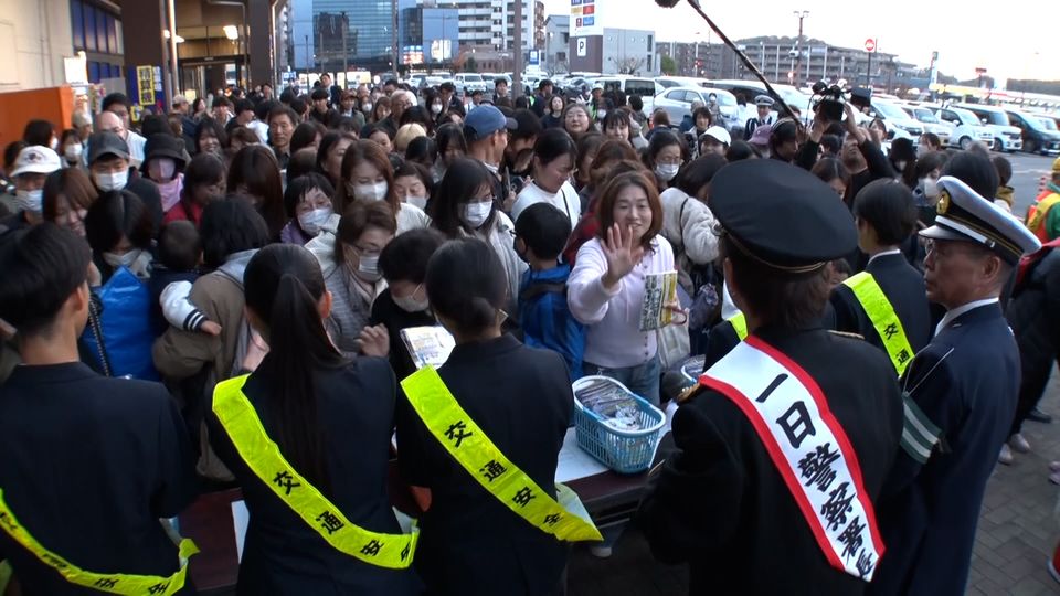 田辺警察署1日署長として大奮闘！