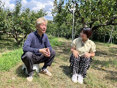 座りトークの平井さん・稲富さん