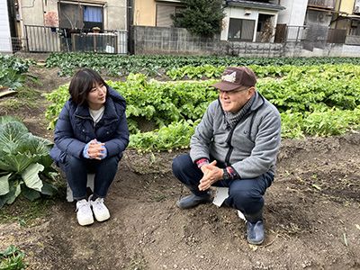 圃場で永田さん１ST