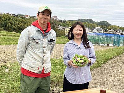サラダ試食
