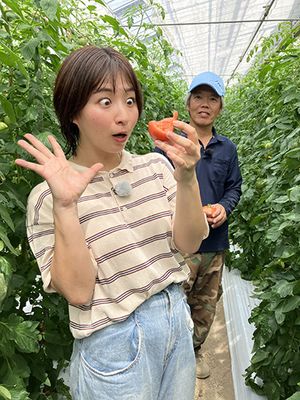 甘さにびっくりする稲富さん