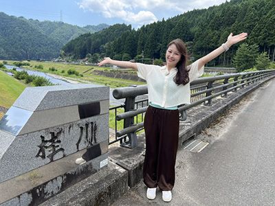 農場入口先で西上さん1ST