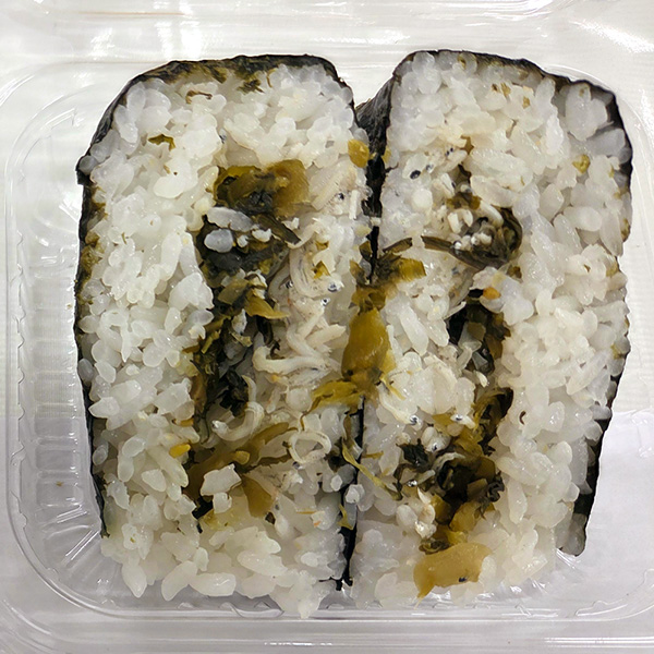 2.じゃこと高菜漬けのおにぎり