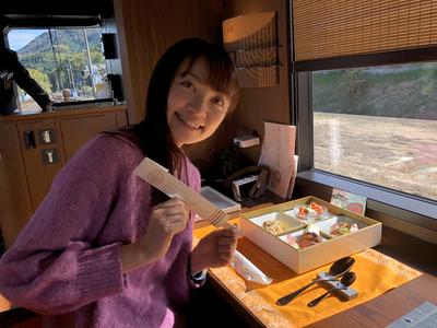 内田あや